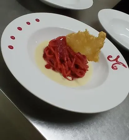 Monti ホテル 3*