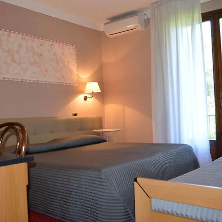 Hotel Monti