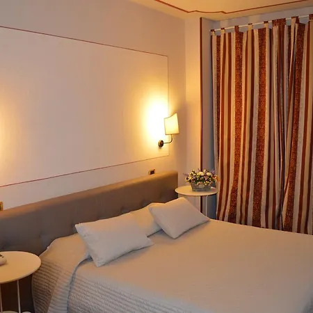 Hotell Monti 3*