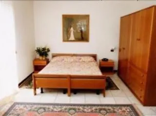 Monti Hotell