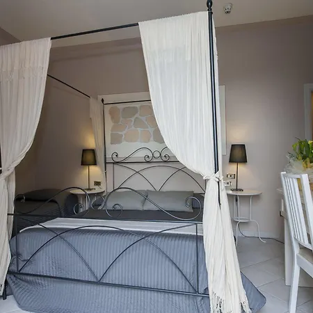 Hotell Monti San Baronto